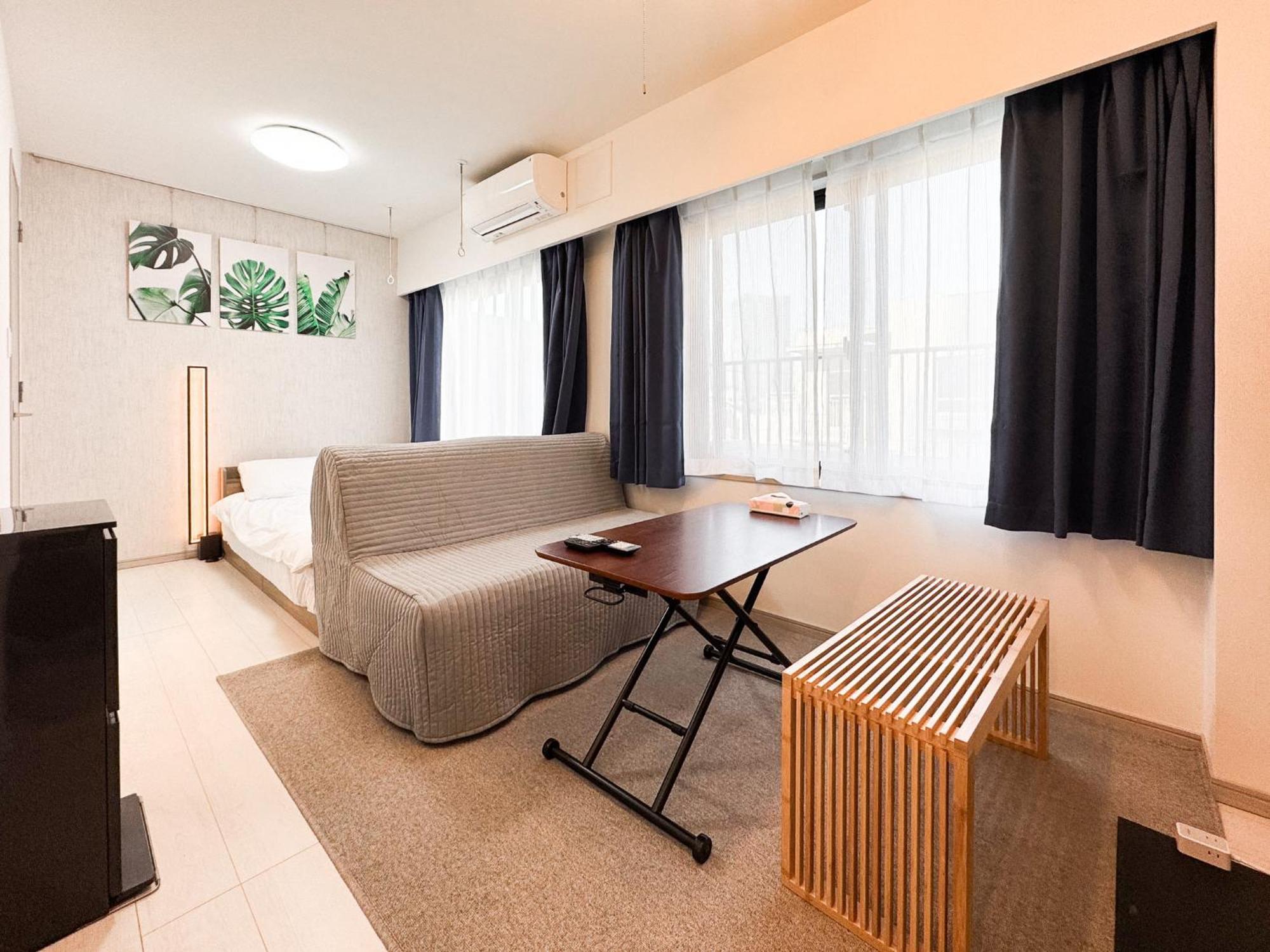 Triphome Shinjuku East 4f Apartment *